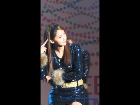 [10.12.17] Lotte Christmas Concert - SNSD -Gee-  Yoona fancam