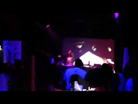 Apzolut @ attack of the EXTRATERRESTRIAL soundwaves, OCCII Amsterdam 25-01-2014