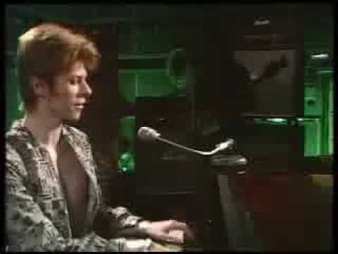 David Bowie - Oh You Pretty Things (LYRICS + FULL SONG)