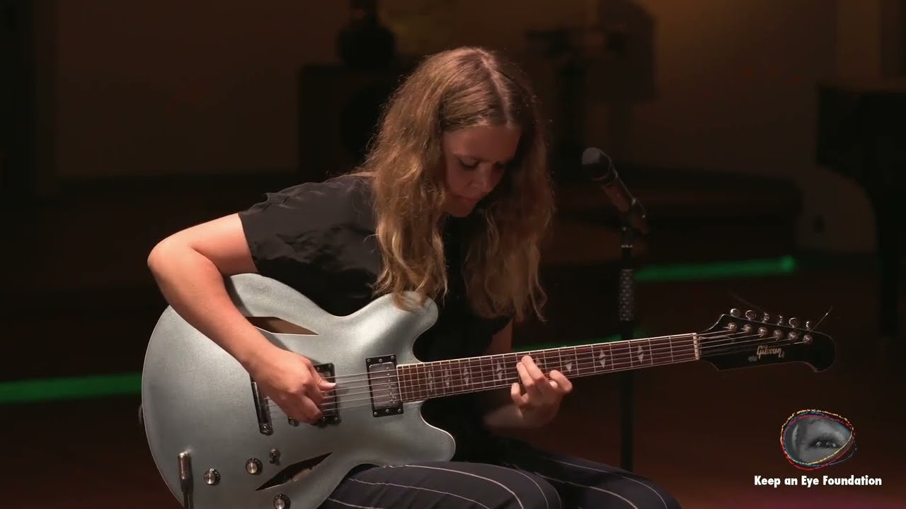 Ella Zirina solo-Black Is The Colour (Of My True Loves Hair)