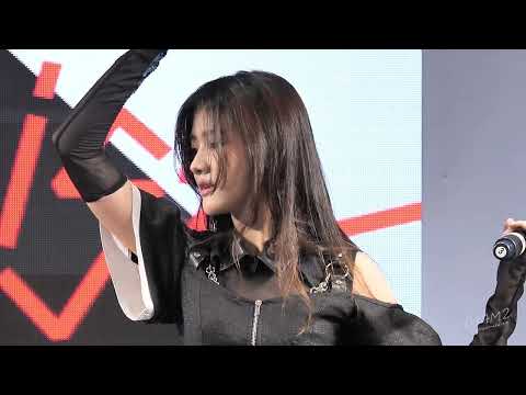 BNK48 Gygee - Make noise @ BNK48 12th Single Believers Roadshow Mini Concert [FaceCam 4K 60p] 221009