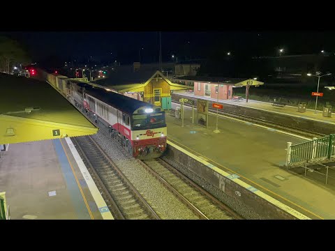 SCT Logistics CSR004 & SCT004 with 2MB9 at Maitland - 29/8/23