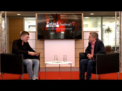 Tatort Eifel 2022: Gläsernes Studio mit Frank Reuter