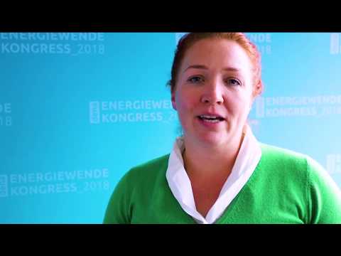 Teamleiterin Carolin Schenuit lädt zum dena Energiewende-Kongress ein