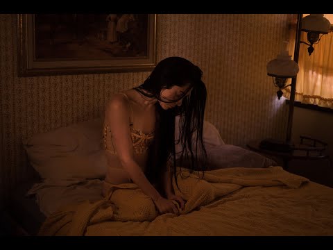 Roniit - Fade To Blue Acoustic (Visual)