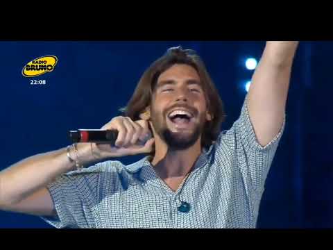 Álvaro Soler live in Florenz ( Italien) bei der RadioBrunoSommertour