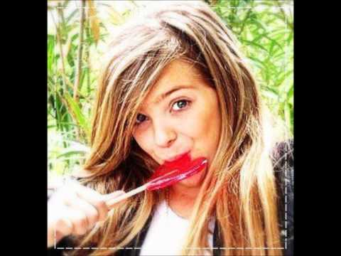 Caroline Costa - Hurt