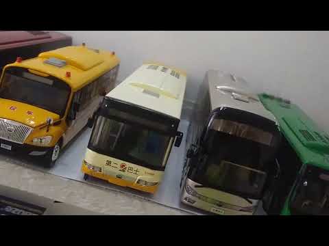 Buses Yutong a escala 1/43