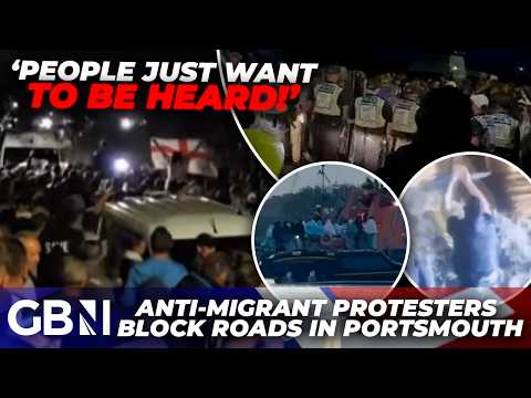Anti-migrant protesters 'STORM barricades' in Portsmouth as small boat makes UNPRECEDENTED journey
