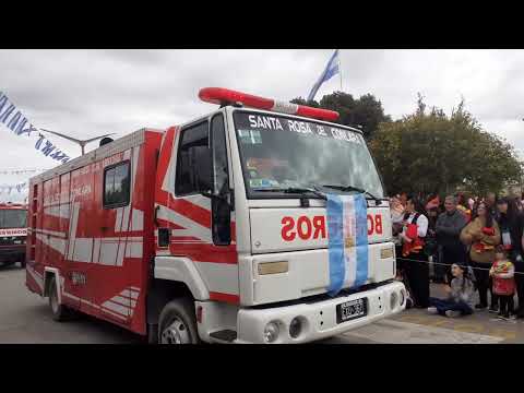 Bomberos de Santa Rosa del Conlara, San Luis, Argentina, en el desfile