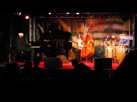 Randy Weston, Alex Blake, Neil Clarke @ New Morning, Paris Oct. 2012 Pt.2