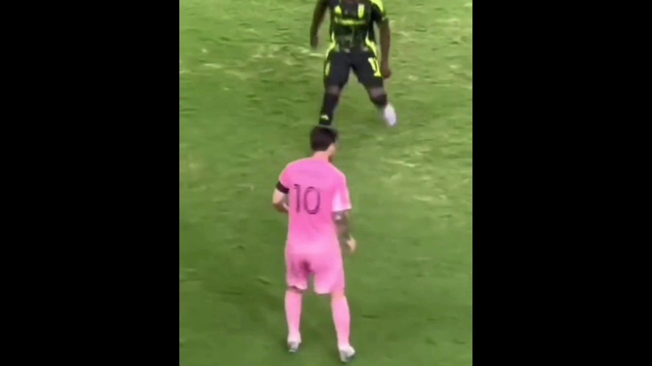 لهذا السبب ميسي أفضل منه 😂🔥