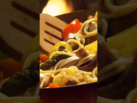 Simple Spaghetti That'll Have You Starving Before It's Done