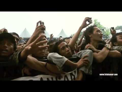 Iwan Fals Feat Iwa K