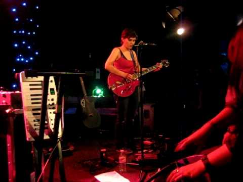Kaki king- Sunny side Live @ Camden 13/07/10