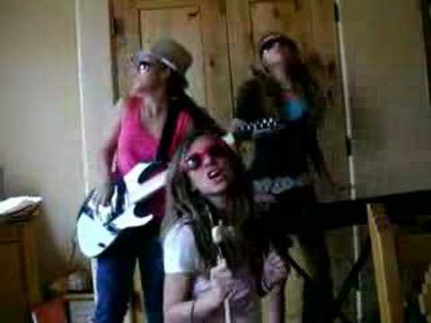 icarly theme song WATCH IT!!!!!