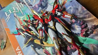 深夜のプラモごっつ。でかい蛇をつくる。四神 西方竜 MNQQ 龍族シリーズ 「女媧」。中華女性型ロボットプラモデル。みっくすろーるファミリー。
