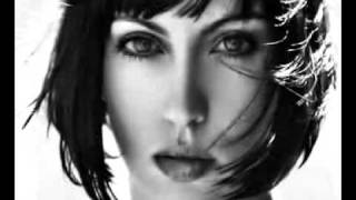 roberta mancino demo