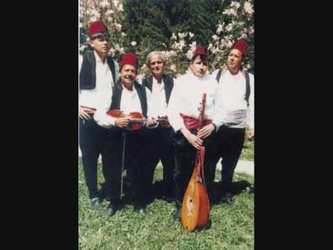 Kalesijski Dijamanti 1984 - Moj se lola opio po noci   ( unser lied ne ) haha