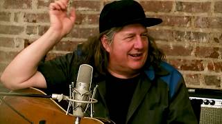 Kevn Kinney of Drivin N Cryin live at Paste Studio ATL
