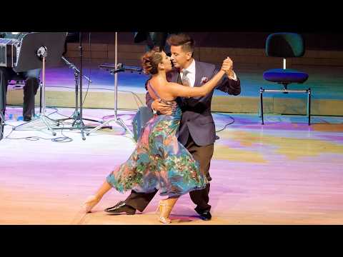 Roxana Suarez and Sebastian Achaval – Desde el alma by Roberto Siri #SebastianyRoxana