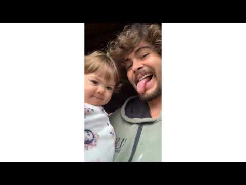 CLARA MARIA FAZ CARETAS COM RAFA VITTI E APRENDE PALAVRAS NOVAS