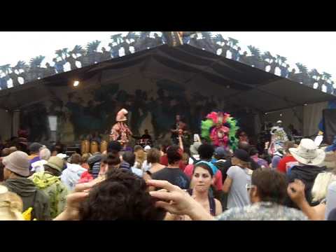 Big Chief Bo Dollis & Jr /Wild Magnolias set @ Jazz Fest 2010