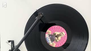 Lady Gaga - Donatella (Vinyl Video)