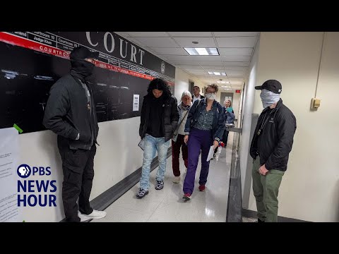 'Deportation trap': Immigration agents arresting migrants at mandatory court check-ins