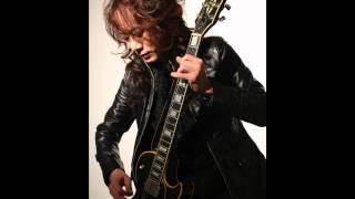 Fly away - Pata (X-Japan)