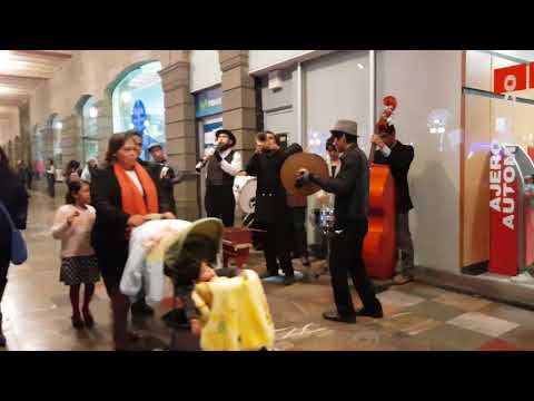 Colectivo Klezmorino - Lomir Sich Iberbetn