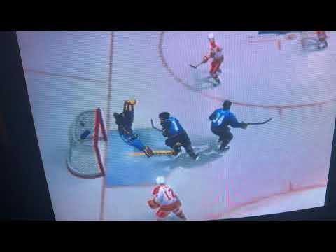 NHL ‘06 Thrashers at Flames original player Libby Walters goal