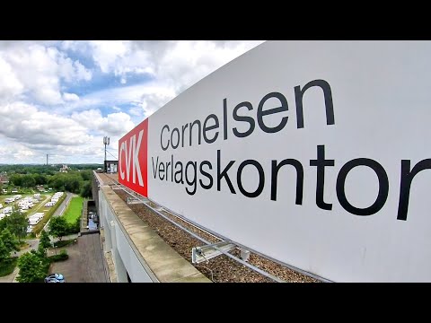 Hochregal, chaotische Lager und Roboter: Das ist das Cornelsen Verlagskontor CVK