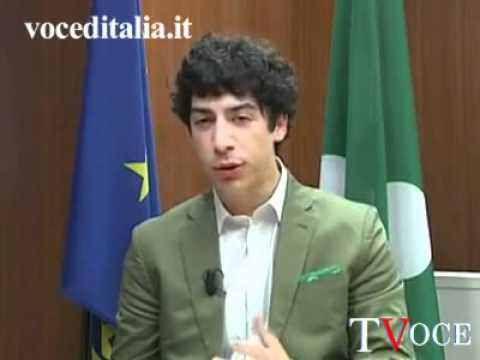 Umberto e Renzo Bossi rispondono alle polemiche interne alla Lega