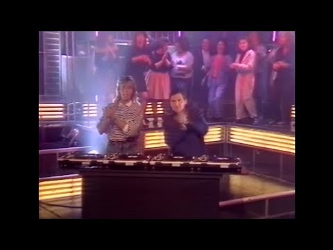 Pat & Mick - Let's All Chant