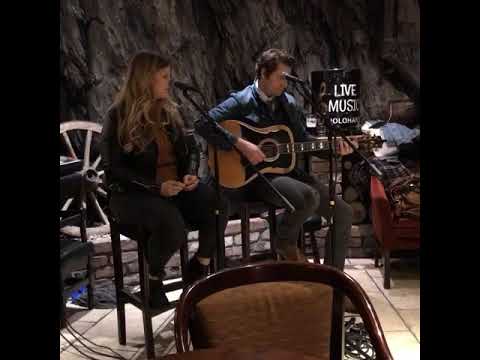 Aaron & Dani McDonnell - Lucky Me - Holohan’s Pub, Enniscorthy 19.0120