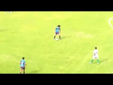 Léo Brenno - Arraial do Cabo x Serra Macaense ( Ajudando na saída de bola)