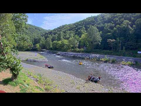 Live webcam view of Pigeon River Whitewater