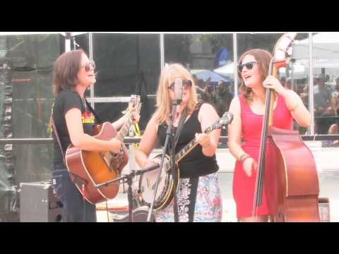 Some highlights from Big Love Festival 2012 featuring the Swayback Sisters