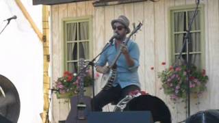 William Elliott Whitmore - &quot;Old Devils&quot; - LIVE - Hutchinson, MN