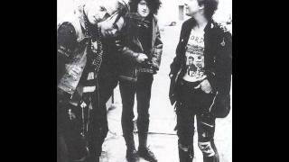 Disorder-Maternal Obsession (Live 1983 Raw as hell)