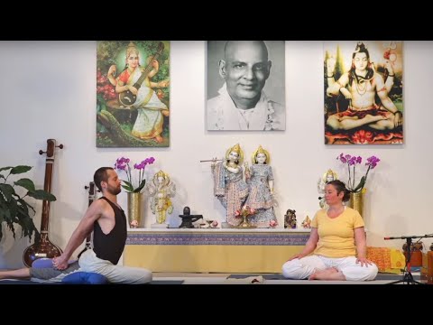 Mantra Yogastunde Pfingst Special mit Katyayani - Live Yogastunde 09:15 Uhr 01.06.2020