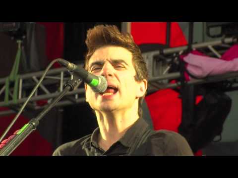 Anti-Flag Live - Turncoat & Die for Your Government & Should I Stay or Should I Go @ Sziget 2012