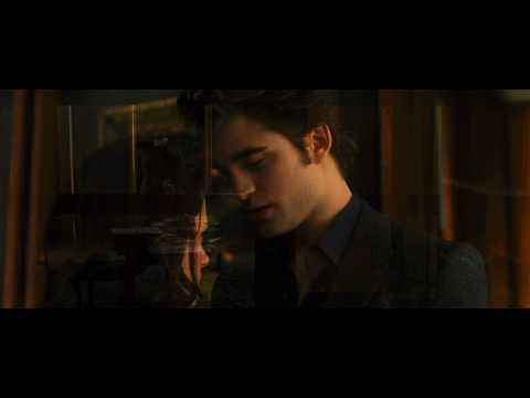 ❯Official New Moon Trailer! (VERY HQ)❮