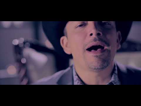 Javier Rios Jr y La Gran Herencia -  Ya No Eres Bienvenida (Video Oficial)