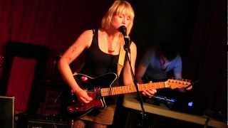 Flock of Dimes: "Apparition", Live @ The Wind Up Space (Part 5), 6/23/2012