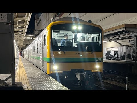 [オハニ36-11AT入場回送] キヤE493系オク01編成+オハニ36-11が高崎駅を発車　配9729M