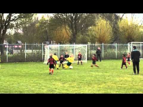 20120415 Fortuna Sittard jeugdplan 2003 2004 tegen Geleen Zuid F2.wmv