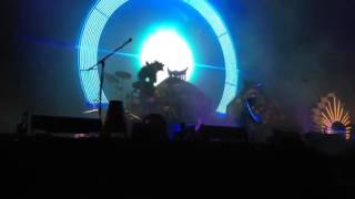 Lux and old flavours - empire of the Sun México 2015