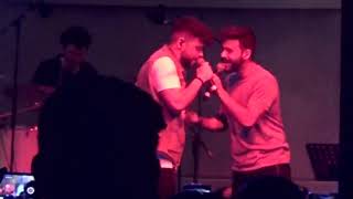 Ricky y Agoney. Mientes. Sala Shoko